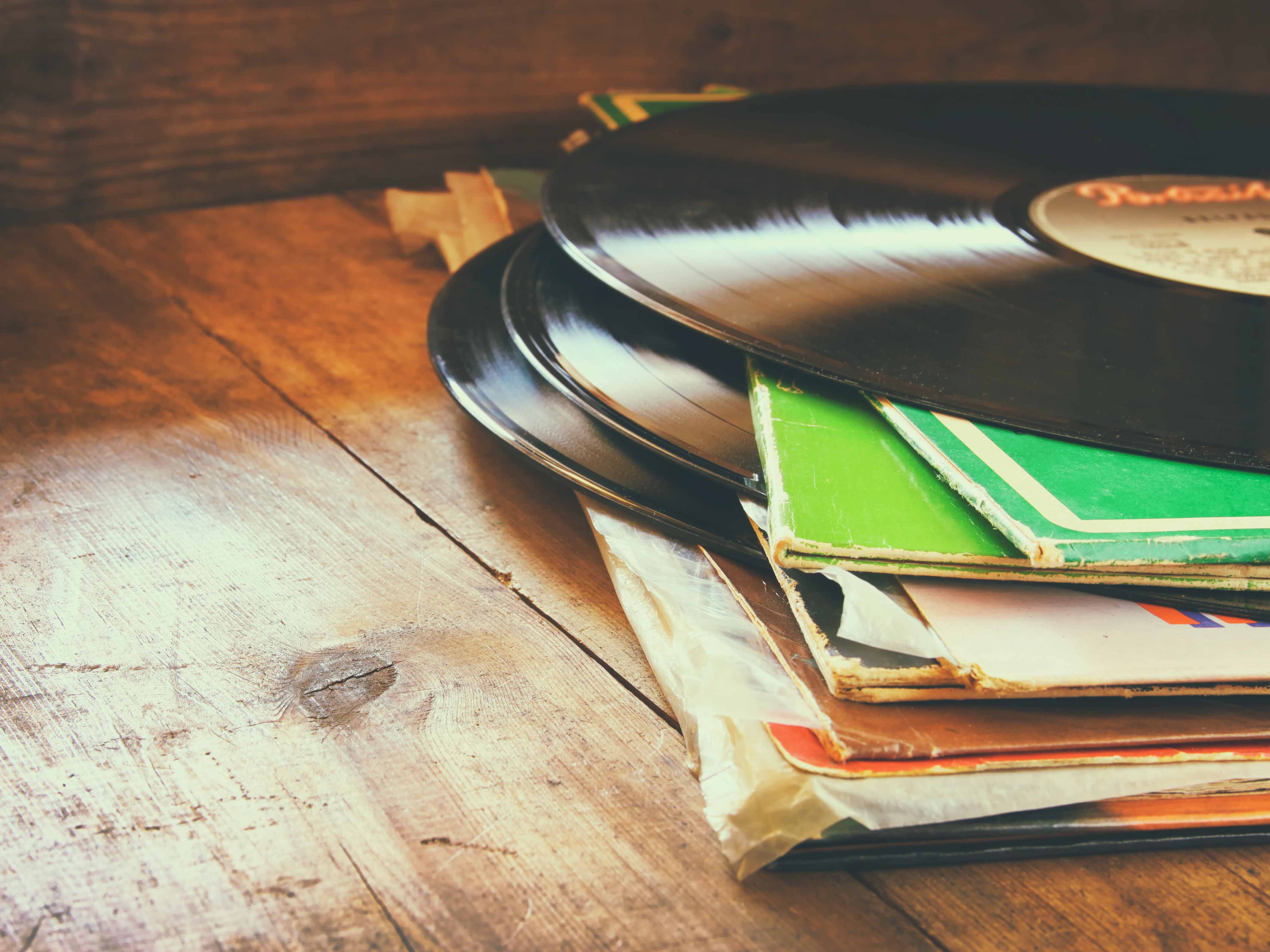 Half Of Vinyl Record Buyers Don't Own Turntables: Report