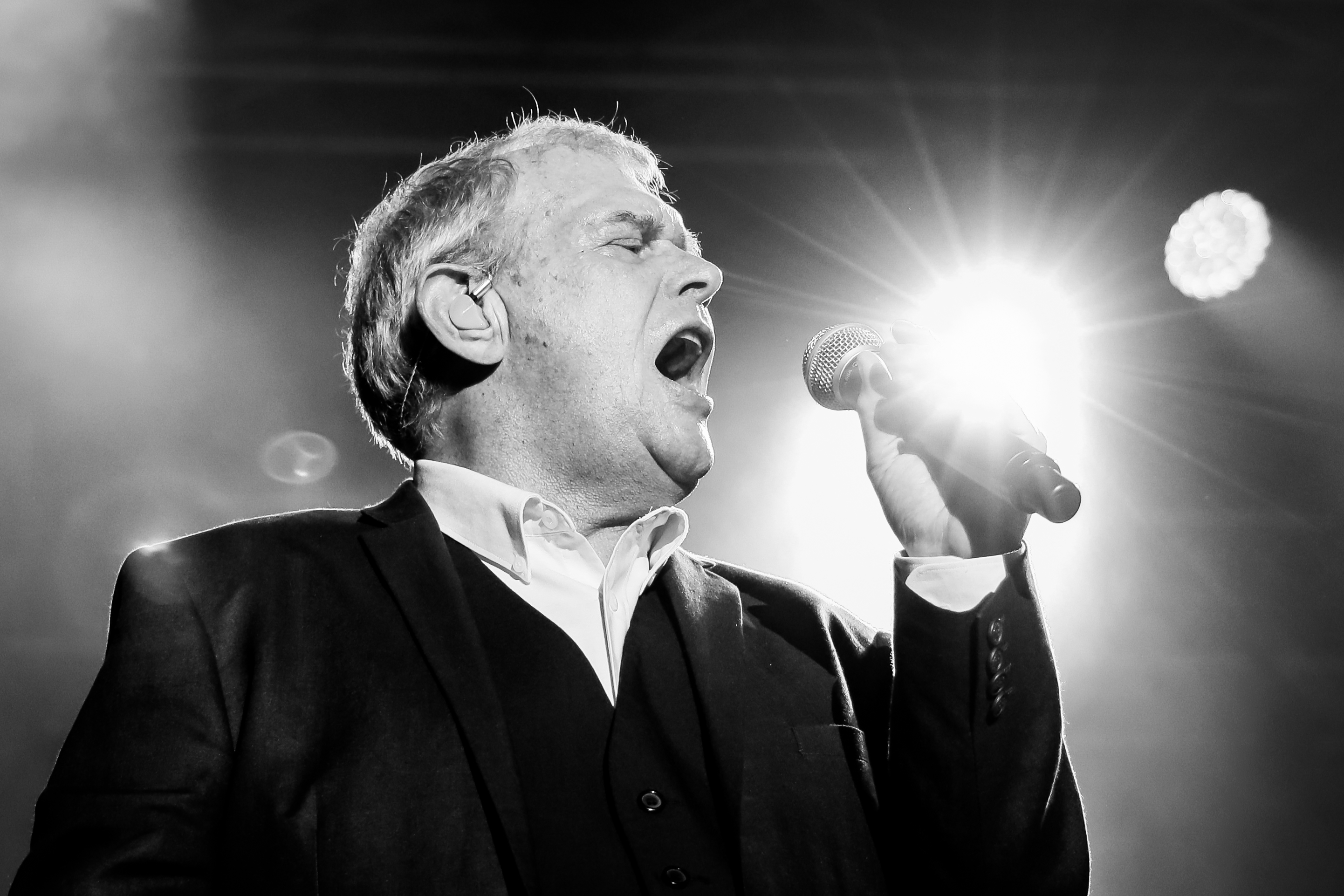 John Farnham Recovering After Having Part Of Jaw Removed In Surgery